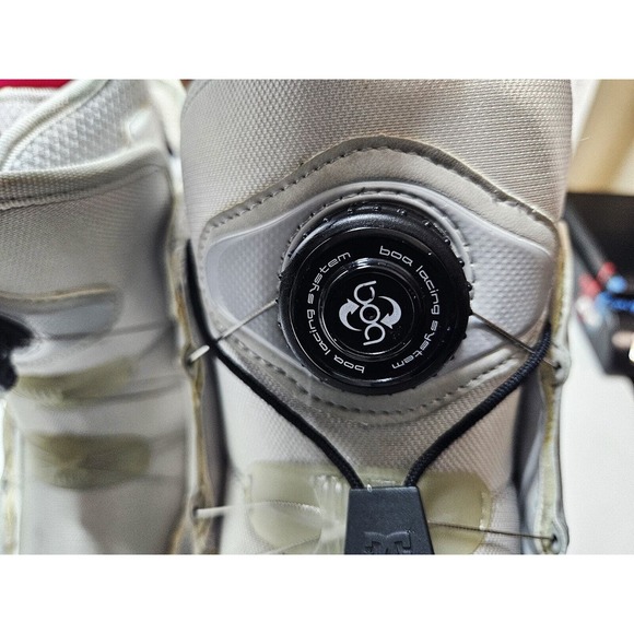 DC Snowboots Halo ,Women size US 9L ,NEW open box - Picture 7 of 9